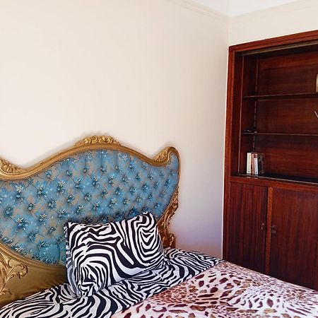 Iris Baroque Apartment 엘레프시나 외부 사진