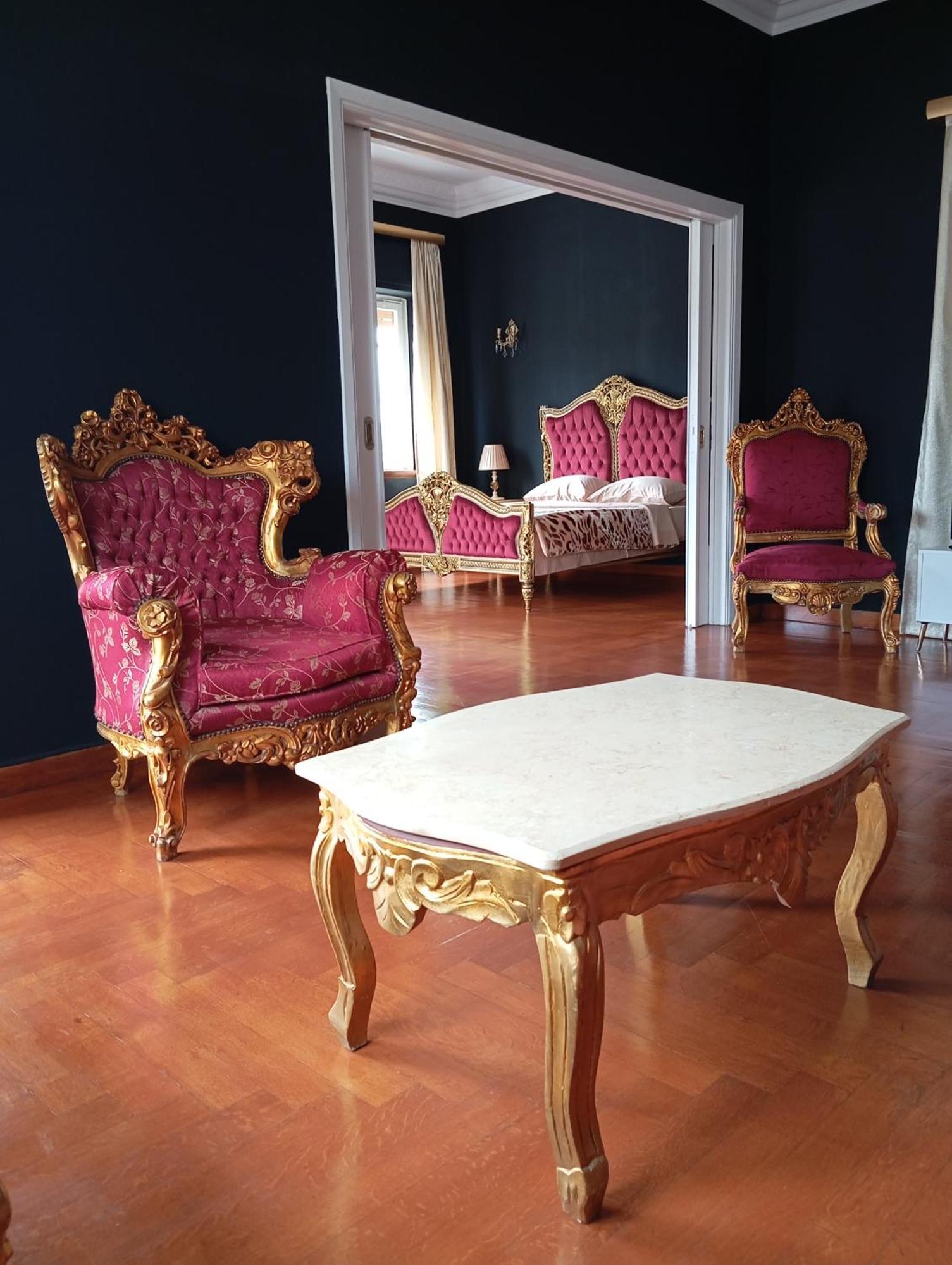Iris Baroque Apartment 엘레프시나 외부 사진