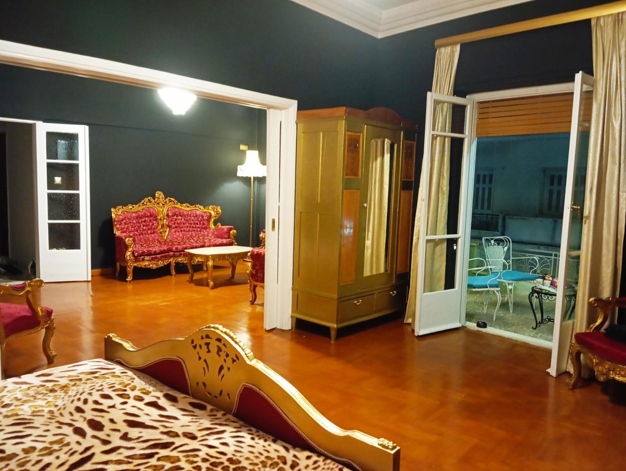 Iris Baroque Apartment 엘레프시나 외부 사진