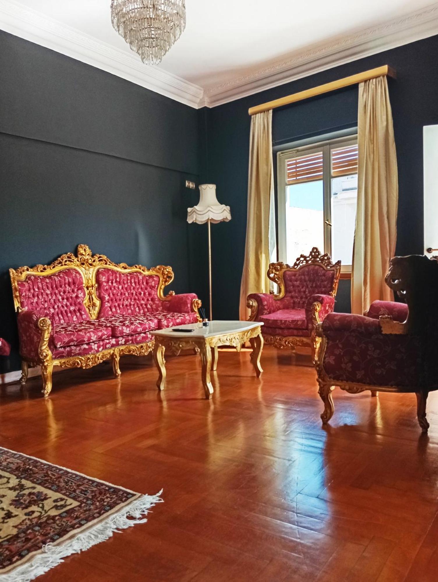 Iris Baroque Apartment 엘레프시나 외부 사진