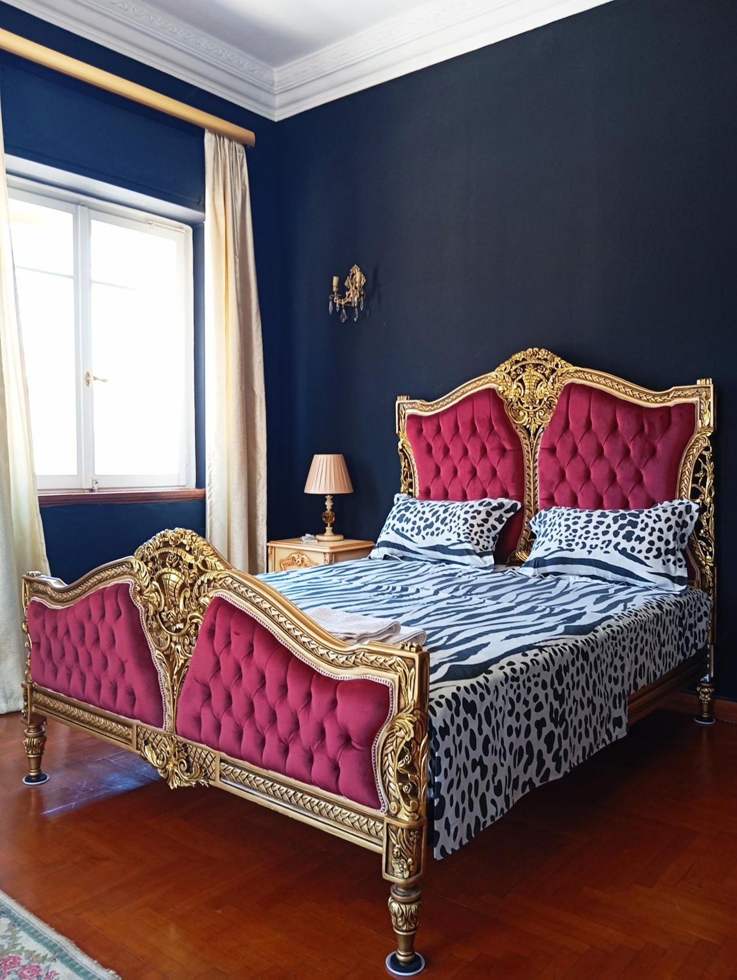 Iris Baroque Apartment 엘레프시나 외부 사진