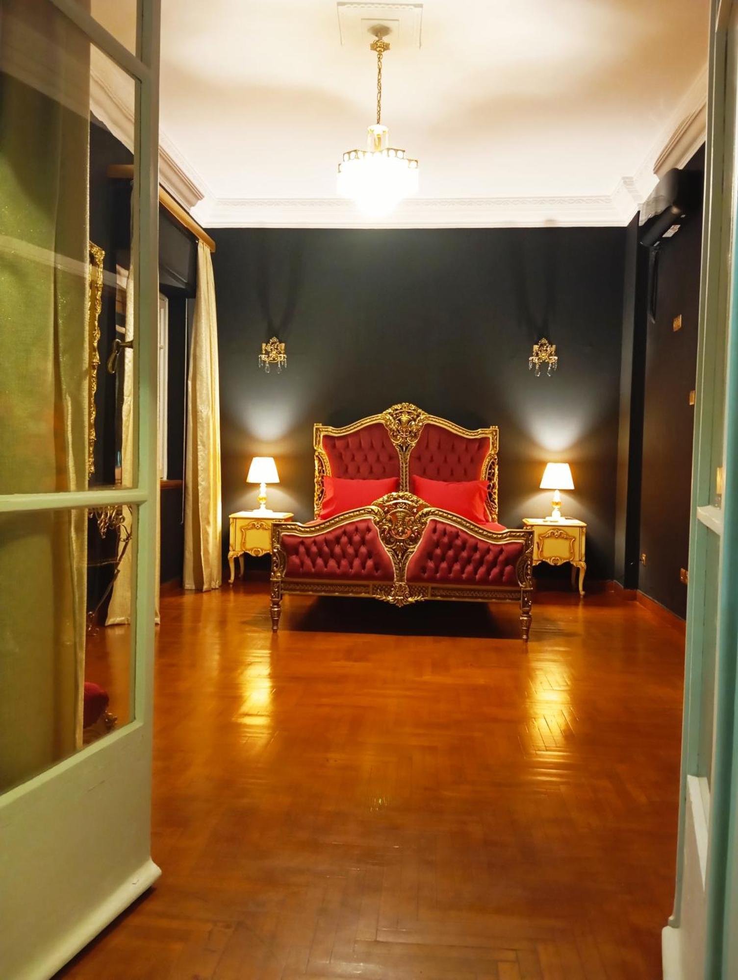 Iris Baroque Apartment 엘레프시나 외부 사진