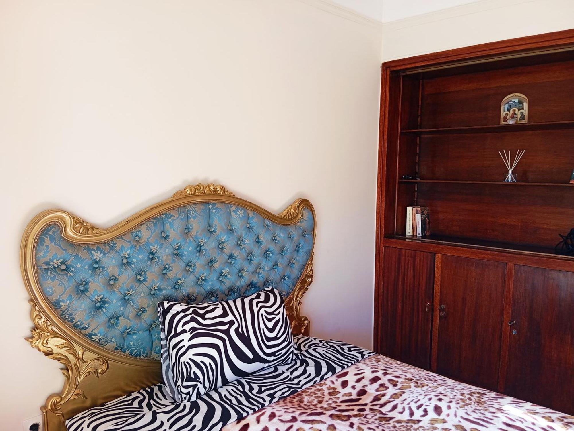 Iris Baroque Apartment 엘레프시나 외부 사진