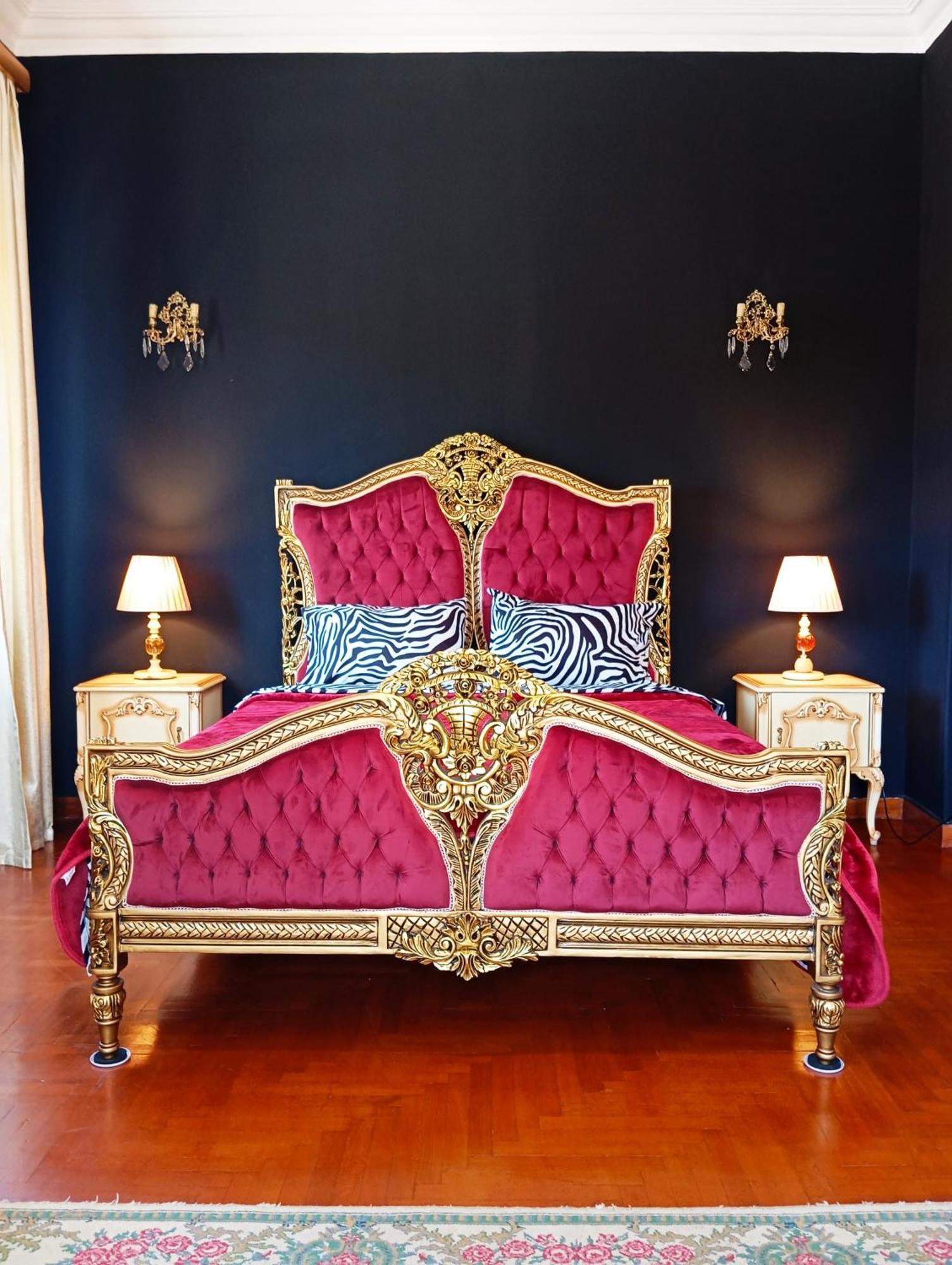 Iris Baroque Apartment 엘레프시나 외부 사진